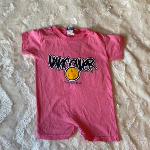 2/$30 Kiddy Katz Pink Vancouver Onesie Size 6 MTHS Vintage - Picture 1 of 10